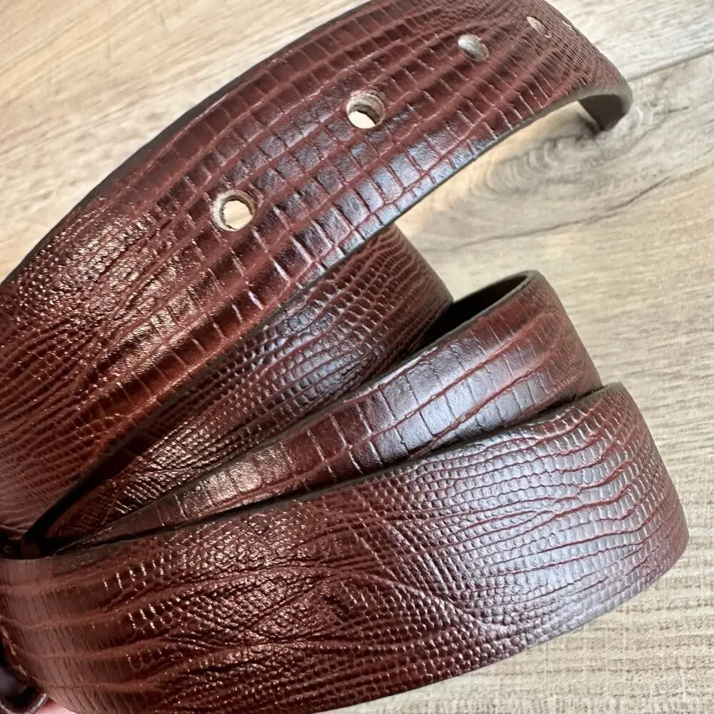 Buxton vintage Genuine Leather Lizard Grain Brown and Gold Belt 42